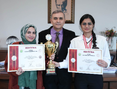 Gastronomi ve Mutfak Sanatları Bölümü Öğrencilerimiz Rektörümüzü Ziyaret Etti