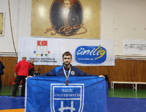 BESYO Öğrencimiz Sina Aksakal Türkiye Güreş Şampiyonasında Türkiye 3.’sü Oldu