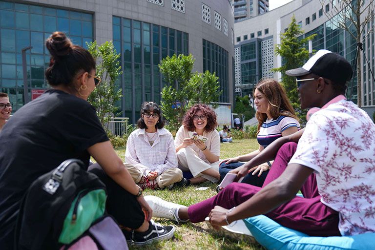 Haliç Üniversitesi Yabancı Dil Fırsatları