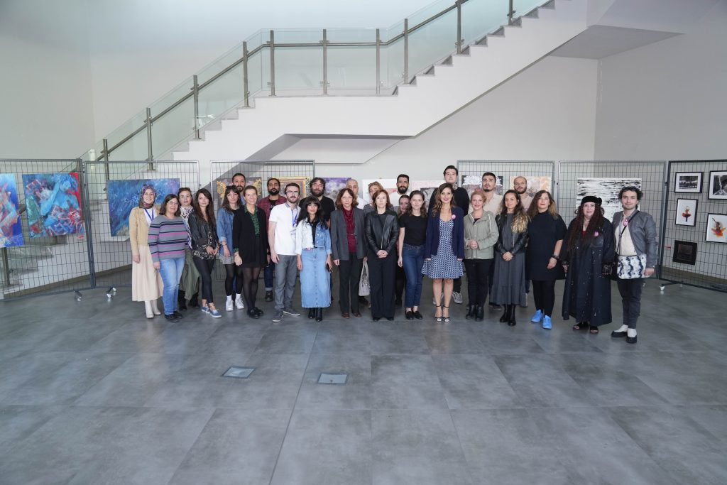 Güzel Sanatlar Fakültesi Öğretim Elemanları Sergisi Cumhuriyet’in 100. Yılına Özel Açıldı