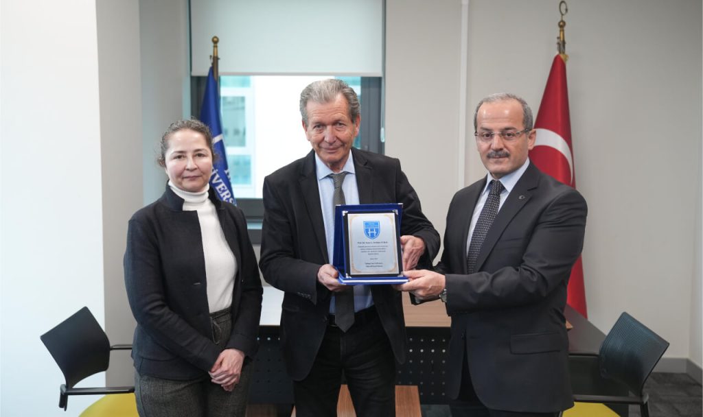 Tıp Fakültesi Dekanlık Devir Teslim Töreni Gerçekleşti