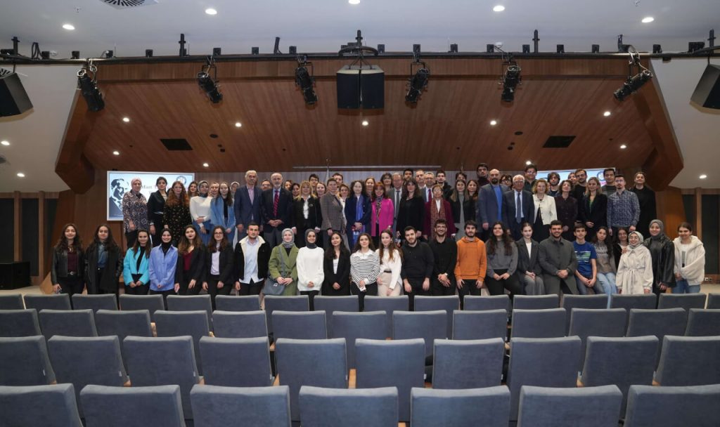 Haliç Üniversitesi Tıp Fakültesi 14 Mart Tıp Bayramını Kutladı