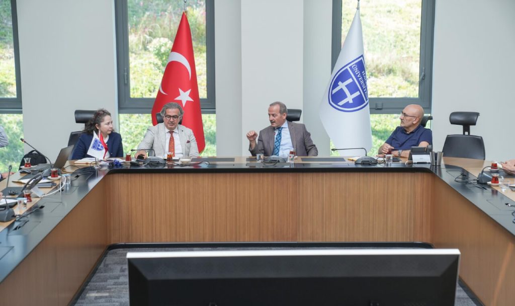 Haliç Üniversitesi Kalite Yönetim Sistemi İzleme ve İyileştirme Toplantısı Gerçekleştirildi