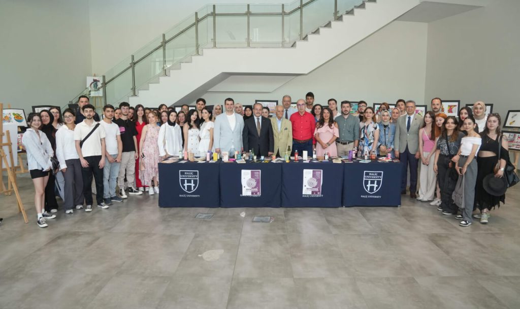 Grafik Tasarımı Öğrencilerinin Yıl Sonu Karma Öğrenci Sergisi Gerçekleşti