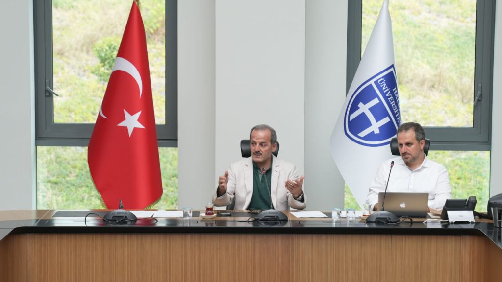 Haliç Üniversitesi Burs Başvuru ve Değerlendirme Komisyonu Toplantısı Gerçekleştirildi