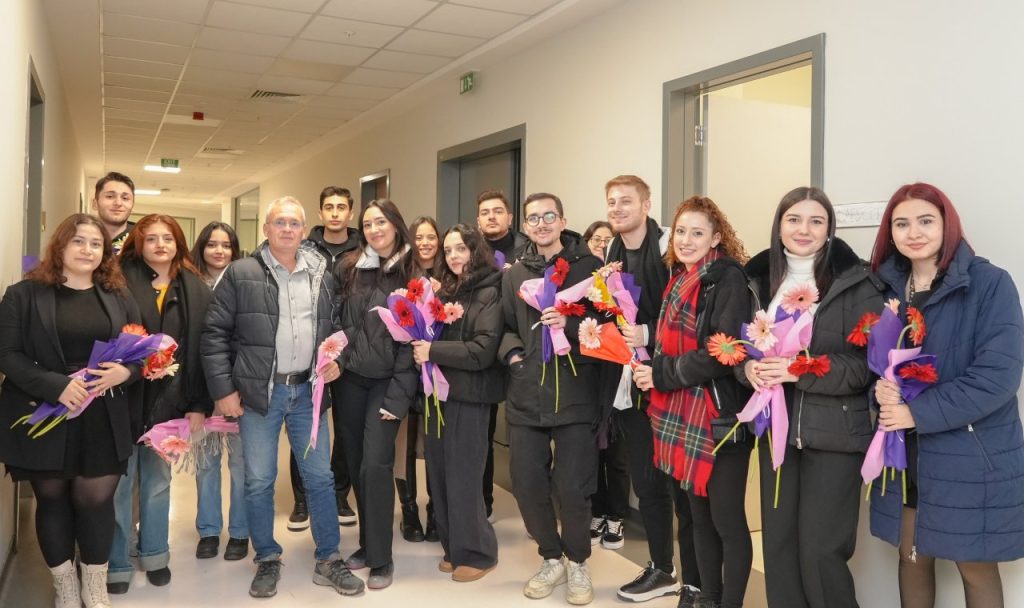 Öğretmenler Gününde Akademisyenlerimize Anlamlı Ziyaret