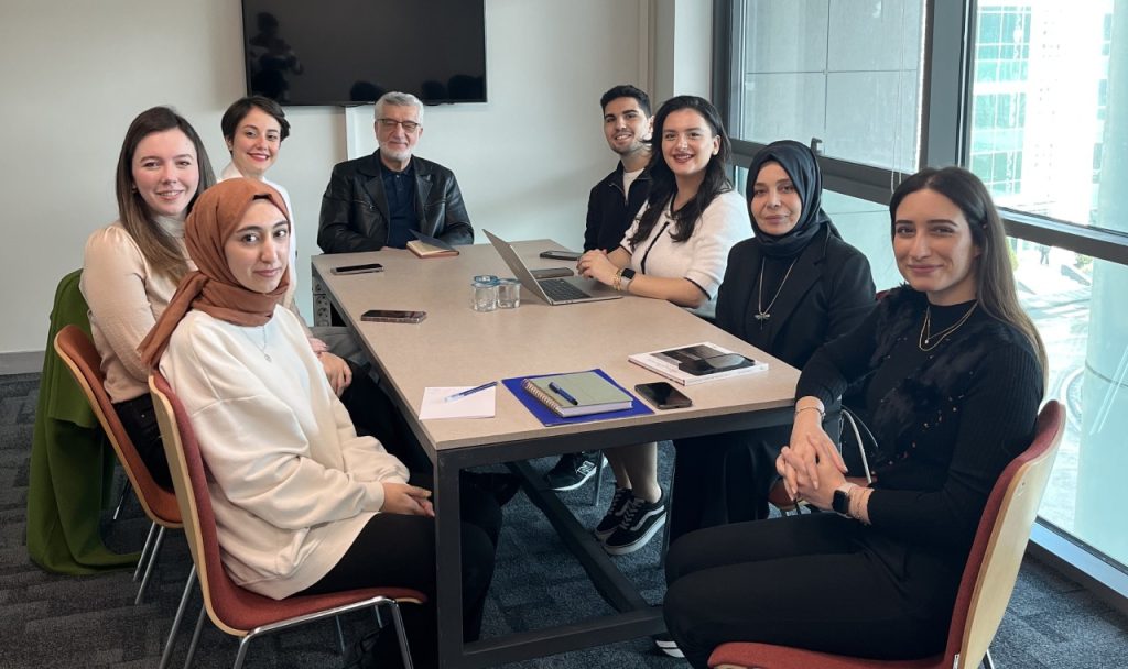 Alumni Meeting was Held at Our University!