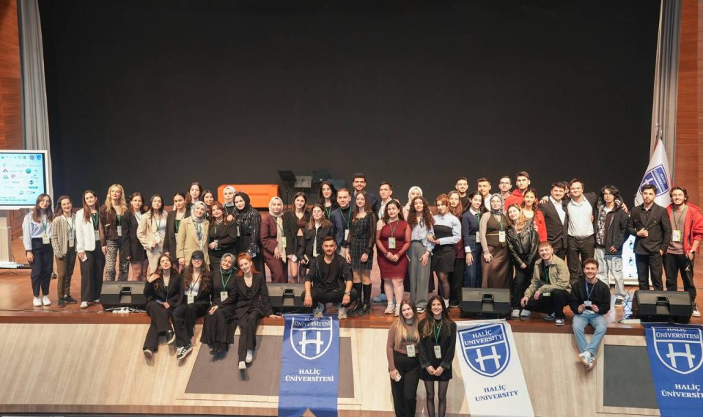 Haliç Sağlık Zirvesi Gerçekleştirildi