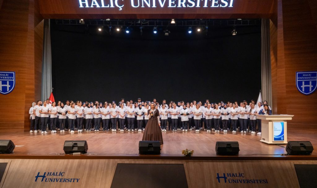 Hemşirelik Bölümü Işık Alma Töreni Gerçekleşti