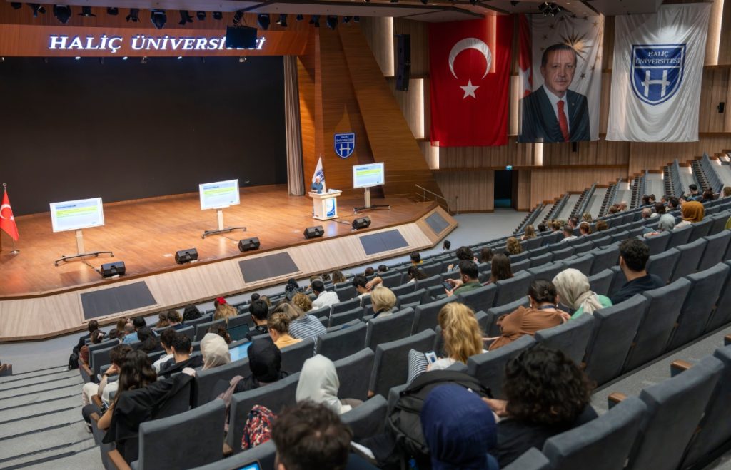 Üniversitemizde Akademik ve İdari Personele Yönelik “Eğiticilerin Eğitimi” Programı Gerçekleştirildi