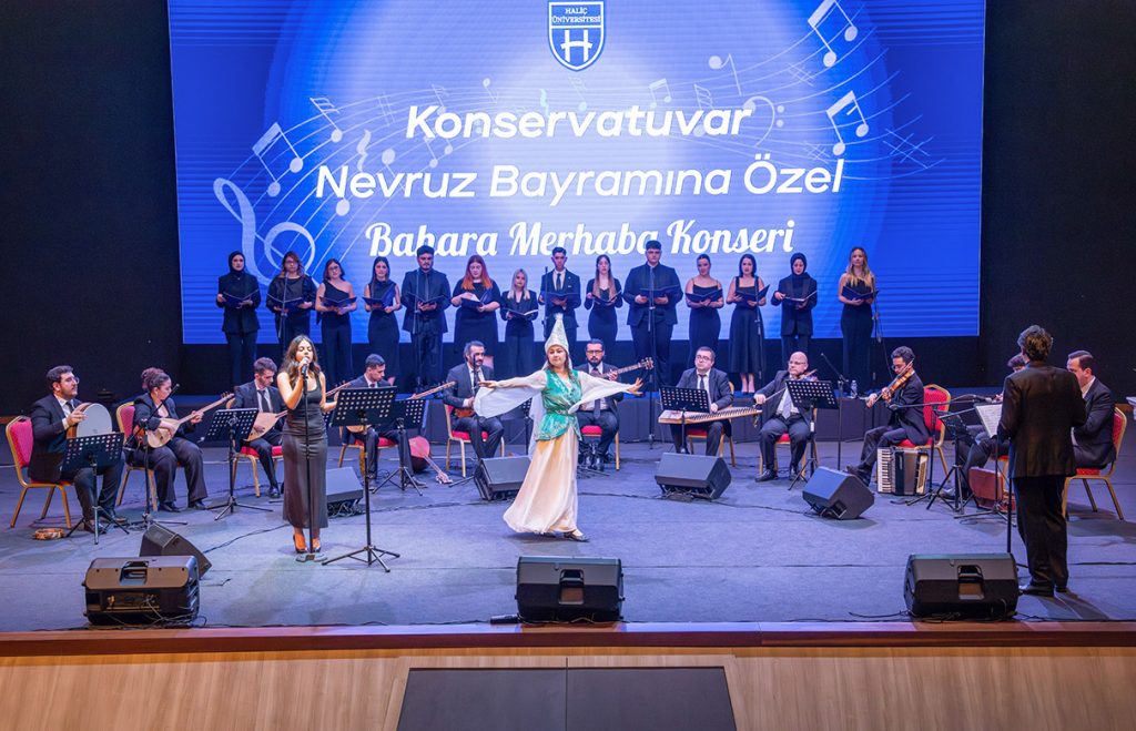 Üniversitemiz Bahara, Konserle Merhaba Dedi