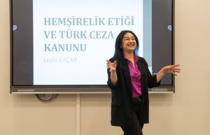 İntern Sektör Buluşması III: Sağlıkta Etik Değerler ve Mesleki Deneyimler Masaya Yatırıldı