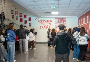 Grafik Tasarım Bölümü Öğrencileri “Koridora İtilen Sanat” Sergisini Açtı