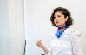 Kariyer Merkezi Müdürü Neriman Bekçi Finans Sektöründe Kariyer Planlamasını Anlattı