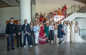 Moda Tasarımı Programımız Öğrencilerinden Göz Kamaştıran “Bahar Defilesi”