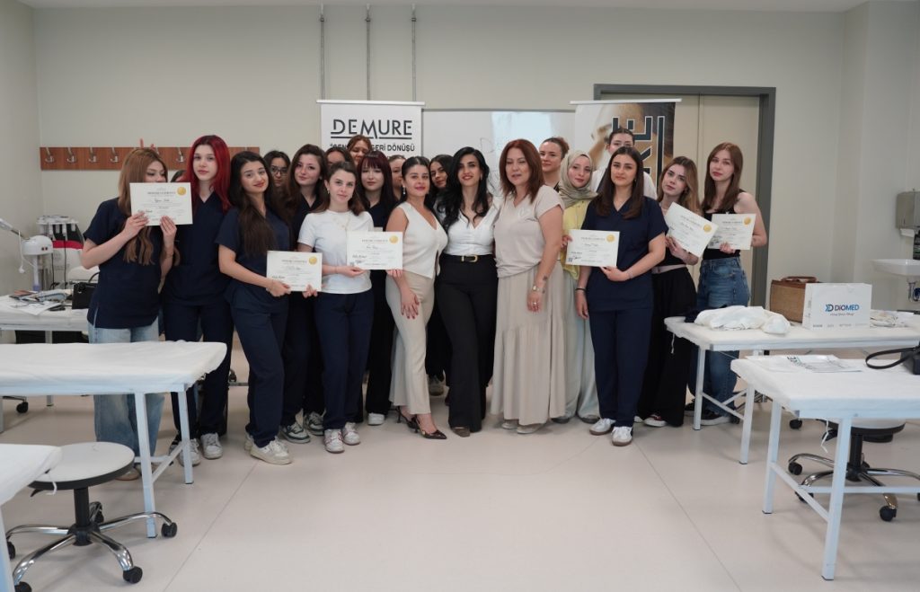 “Cilt Analizi ve Bakım Protokolü Tasarımı” Etkinliği Gerçekleştirildi