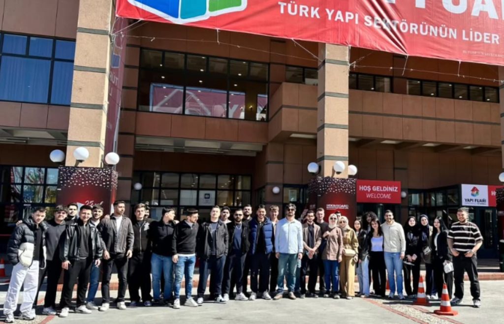 İnşaat Teknolojisi Programı Tarafından Turkey Build Yapı Fuarı’na Teknik Gezi Düzenlendi